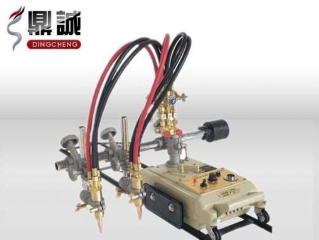 點擊查看詳細(xì)信息<br>標(biāo)題：雙頭多頭火焰切割機(jī) 閱讀次數(shù)：4750